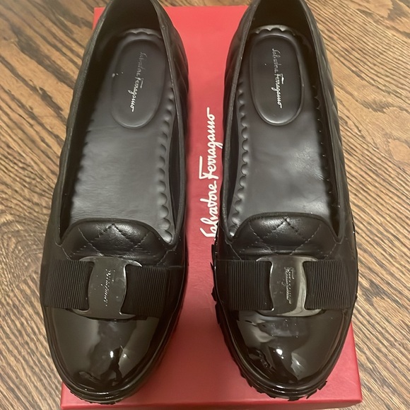 Ferragamo Lady Q Quilted Ballet Flats - 8 - Picture 2 of 11